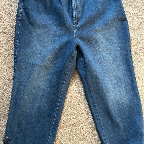 NYDJ Not Your Daughters Jeans Ariel Crop Capri Embroidered Whittier wash size 16 - Picture 3 of 7